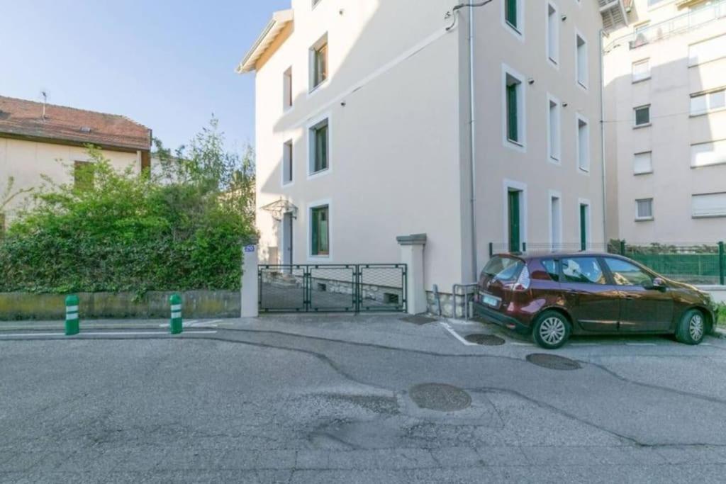 Tres Beau Studio Centre Ville, Au Calme Annecy Exterior foto